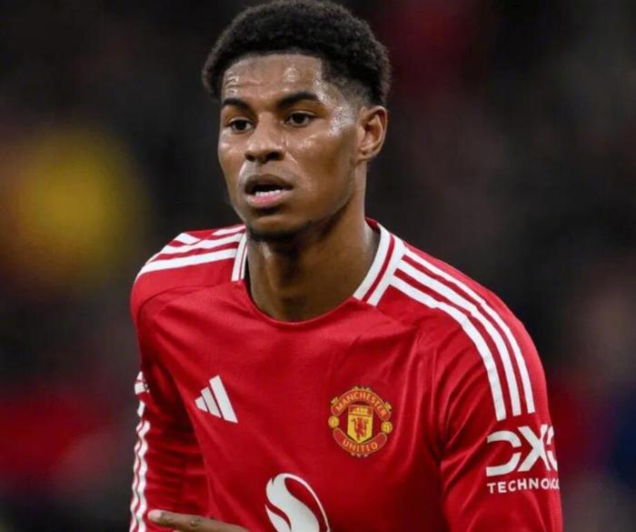 巴萨欲签拉什福德，球员需降薪40%