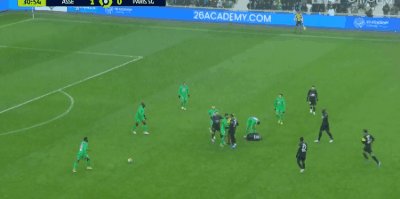 1638102887507088893.gif ste psg 5.gif